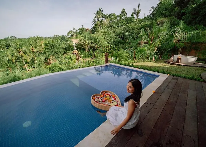 Villa Cr Tris Casa De Bambu - Bamboo House Bali Selat