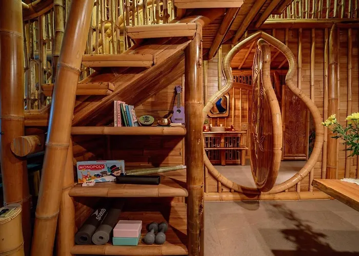Cr Tris Casa De Bambu - Bamboo House Bali Selat