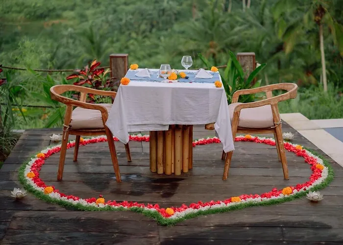 Cr Tris Casa De Bambu - Bamboo House Bali * Selat