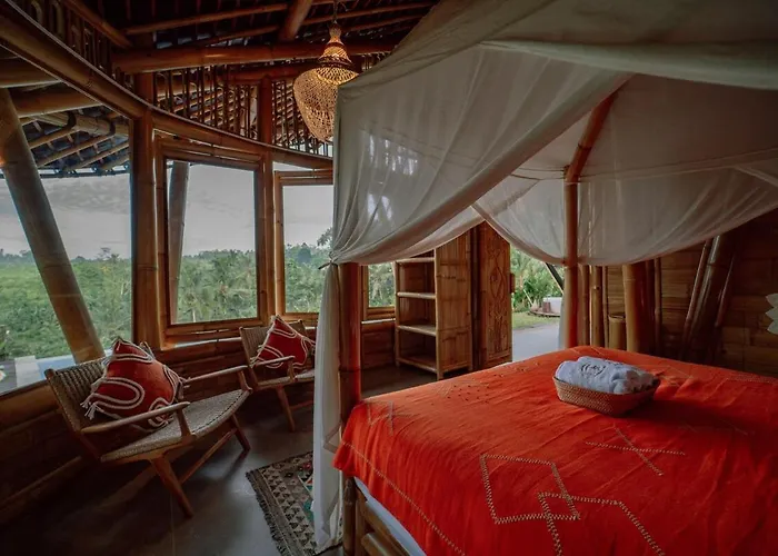 Cr Tris Casa De Bambu - Bamboo House Bali Selat
