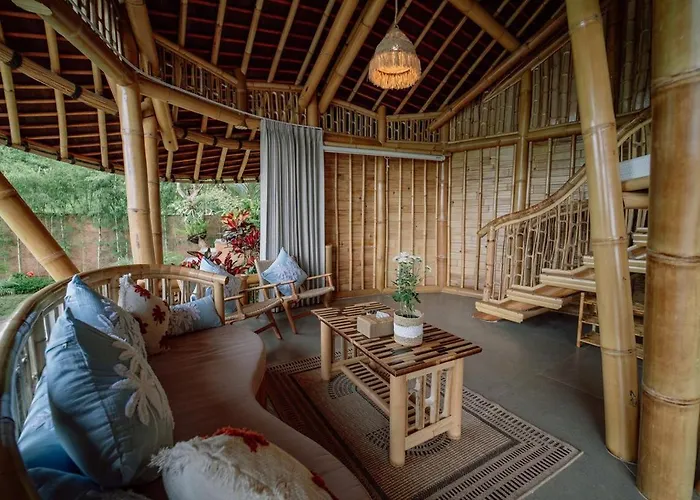 Cr Tris Casa De Bambu - Bamboo House Bali Selat