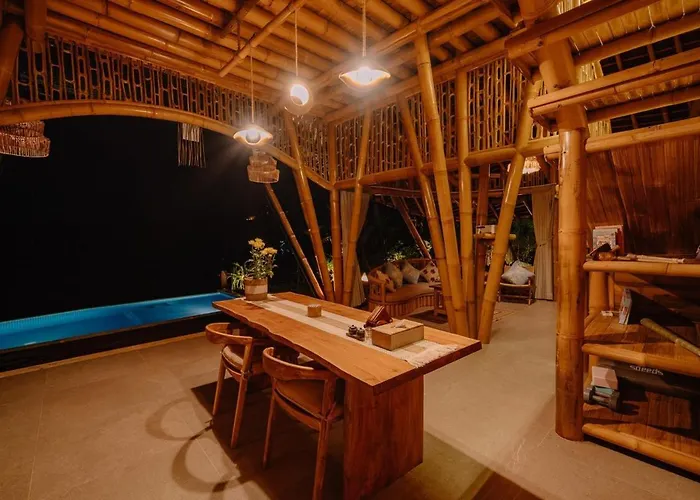 Cr Tris Casa De Bambu - Bamboo House Bali * Selat