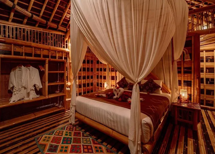 Villa Cr Tris Casa De Bambu - Bamboo House Bali *